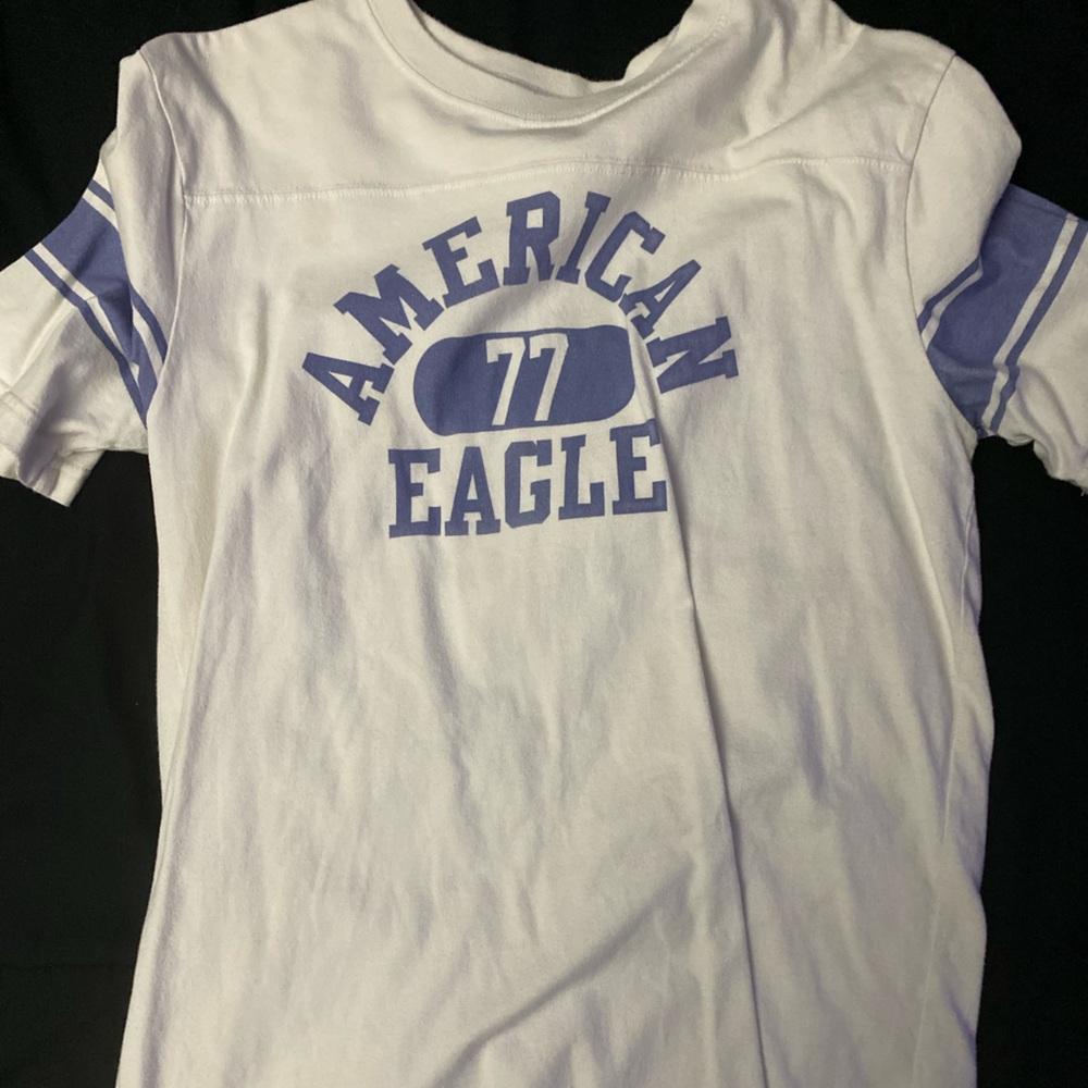 American Eagle Outfitters White and Blue Short Sleeve Tee